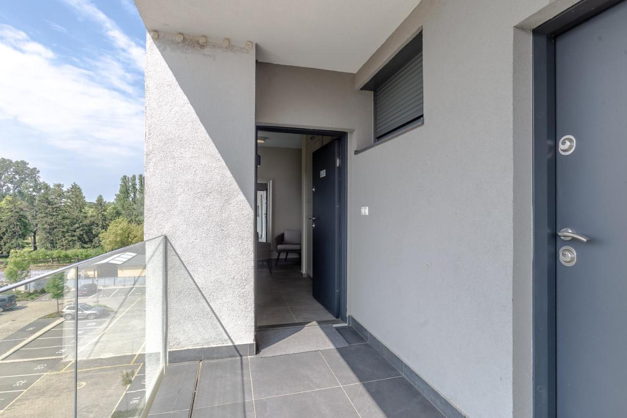 Lake Side Luxury Steps To The Lake Lela - Happy Rentals บาลาตอนแลลเล ภายนอก รูปภาพ