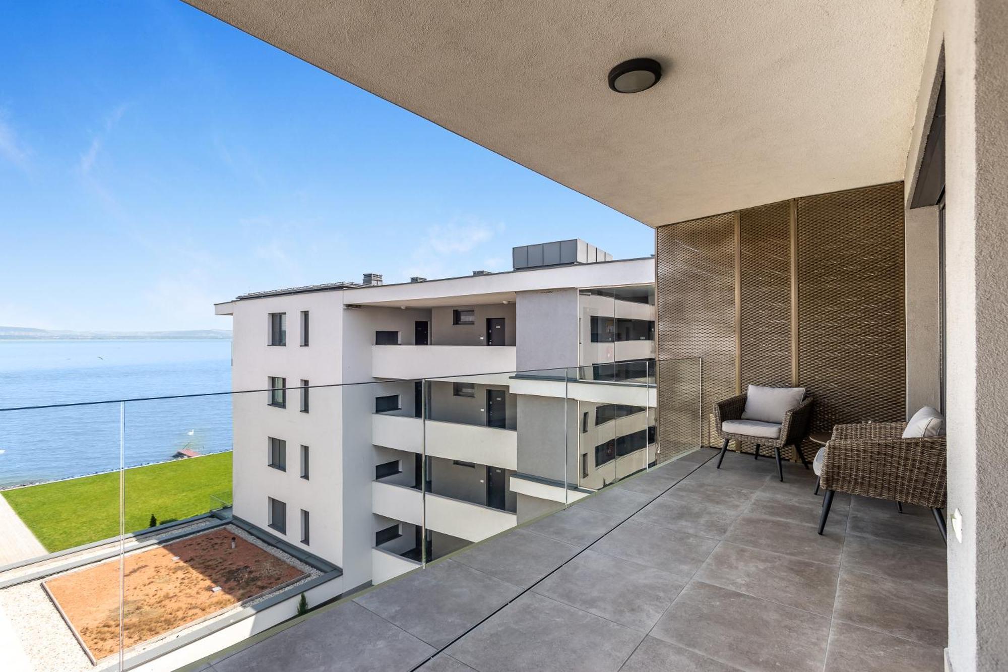 Lake Side Luxury Steps To The Lake Lela - Happy Rentals บาลาตอนแลลเล ภายนอก รูปภาพ