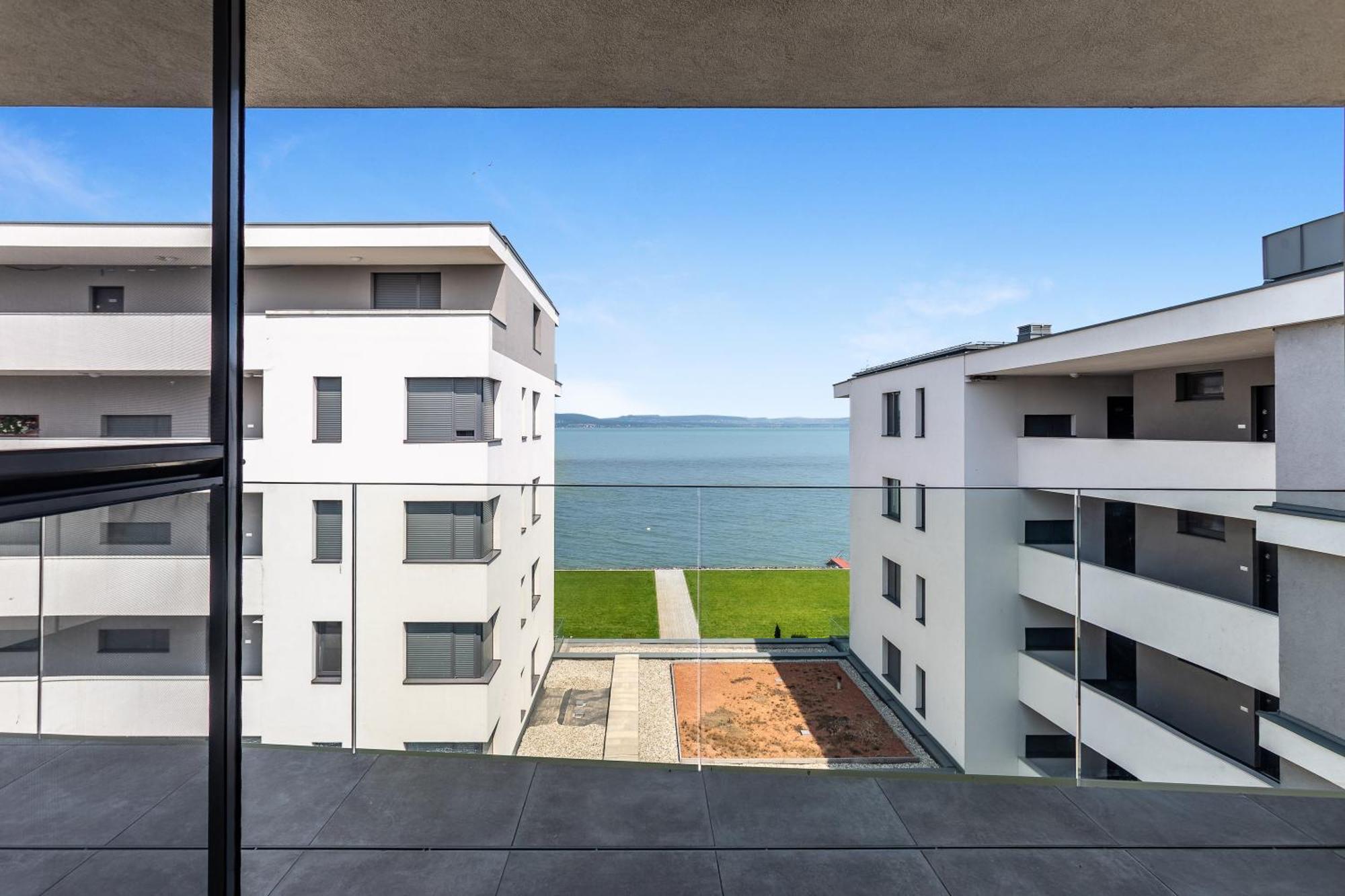 Lake Side Luxury Steps To The Lake Lela - Happy Rentals บาลาตอนแลลเล ภายนอก รูปภาพ